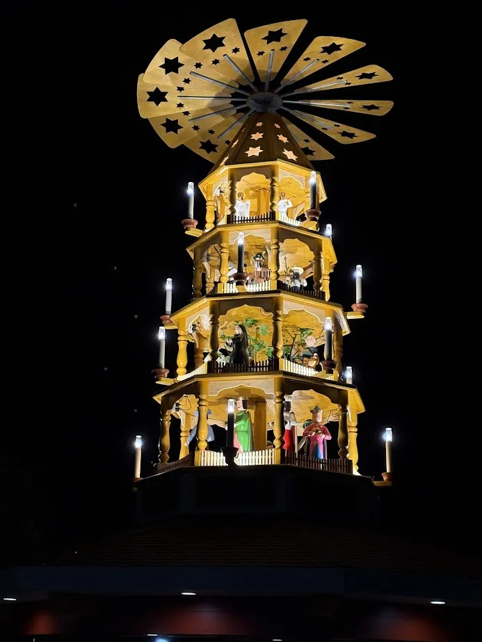 Night Pyramid